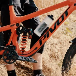 Fidlock TWIST Fles 600 + Bike Base Set - Transparant Zwart -Velo Vlot Verkoop FIDLOCK TWIST bottle 600 7